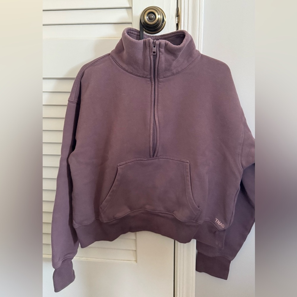 Aritzia TNA sweat fleece Cozy Fleece 1/2 Zip Sweatshirt size small, color: plum